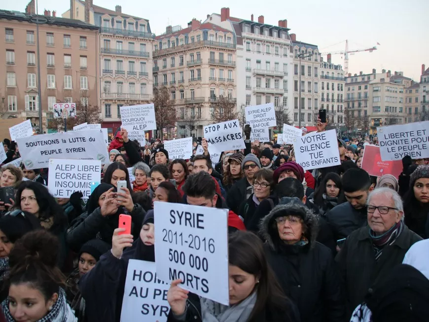 A Lyon, un millier de personnes pour soutenir Alep en Syrie