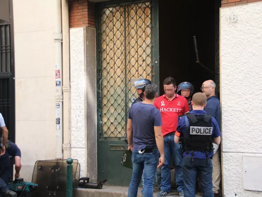 Lyon : le Bastion social du GUD évacué par la police - VIDEO