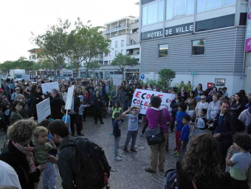 350 personnes manifestent à Vaulx-en-Velin après une rentrée scolaire chaotique
