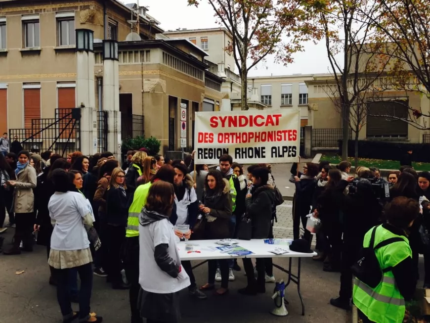 Les orthophonistes mobilisés à Lyon pour défendre leur profession