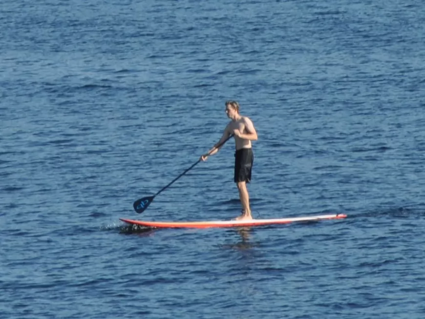 Un ado originaire du Rhône sauve une personne de la noyade avec son paddle