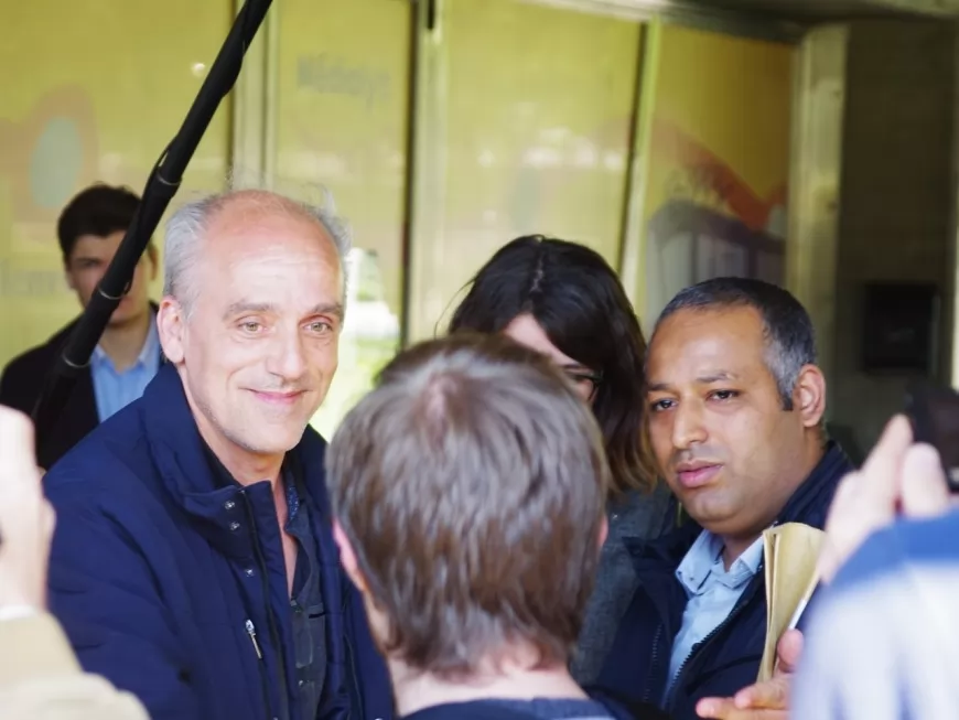 Présidentielle : Philippe Poutou rencontre les salariés de Médialys avant son meeting