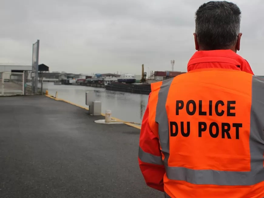 Les douanes de Lyon interceptent 15 tonnes de déchets automobiles dangereux