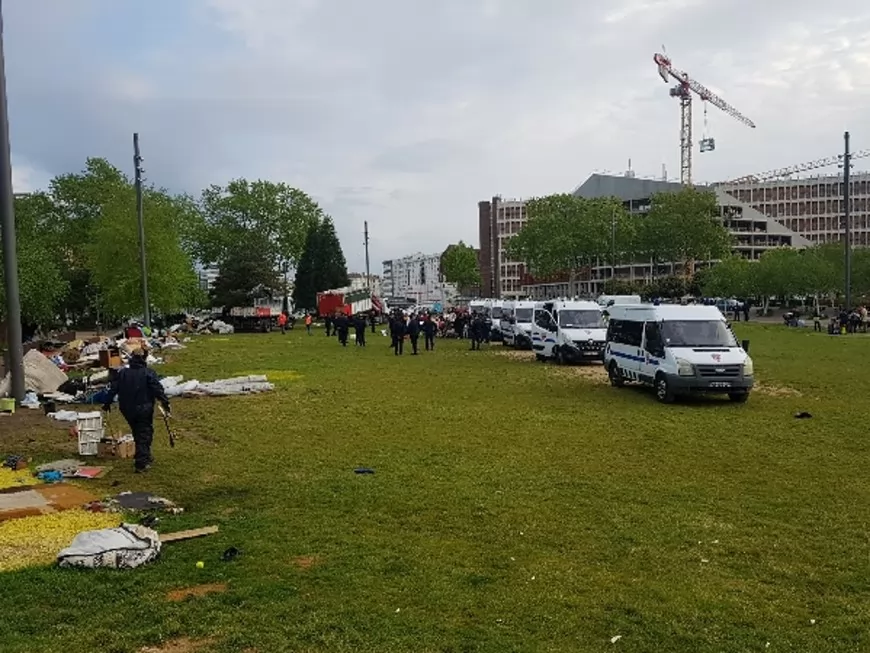 Lyon : l'esplanade Nelson-Mandela de nouveau évacuée