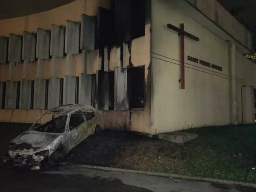 Voitures brûlées à Rillieux-la-Pape : des actes "intolérables, inqualifiables et révoltants" pour Alexandre Vincendet