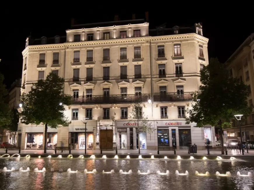Un nouvel éclairage pour "mettre en valeur" et "sécuriser" la rue de la République à Lyon