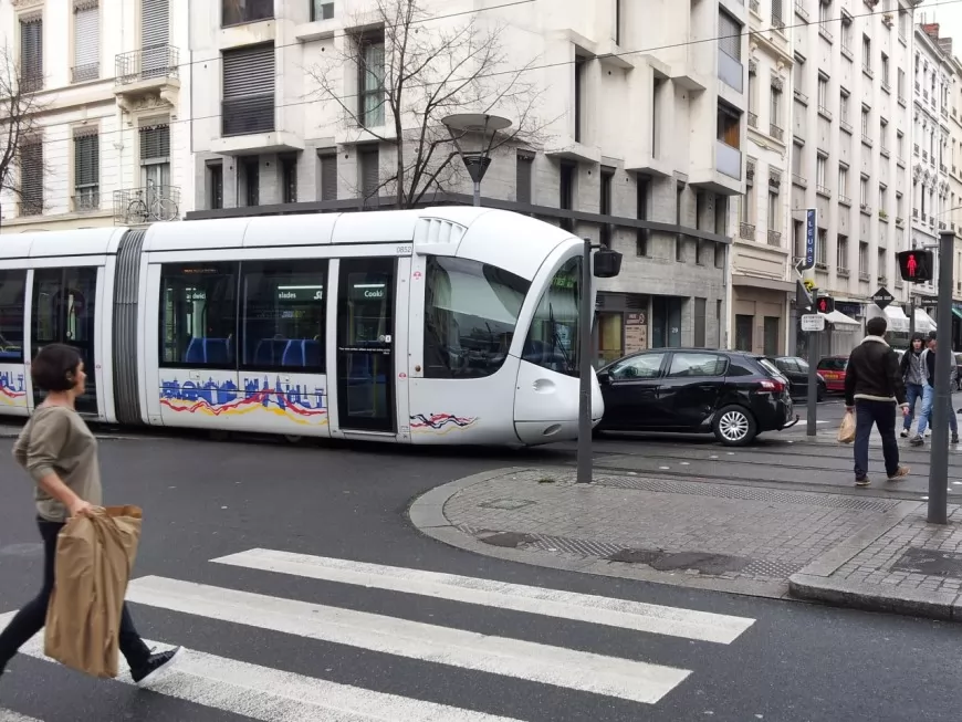 Une collision entre un tramway et une voiture ce jeudi matin à Lyon