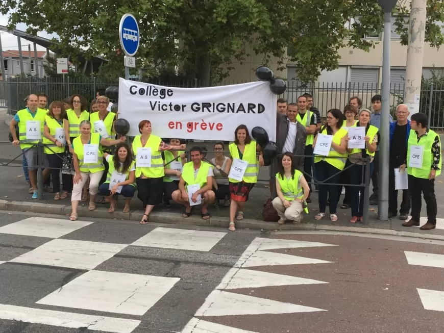 Le personnel du collège Grignard à Lyon en grève reconductible