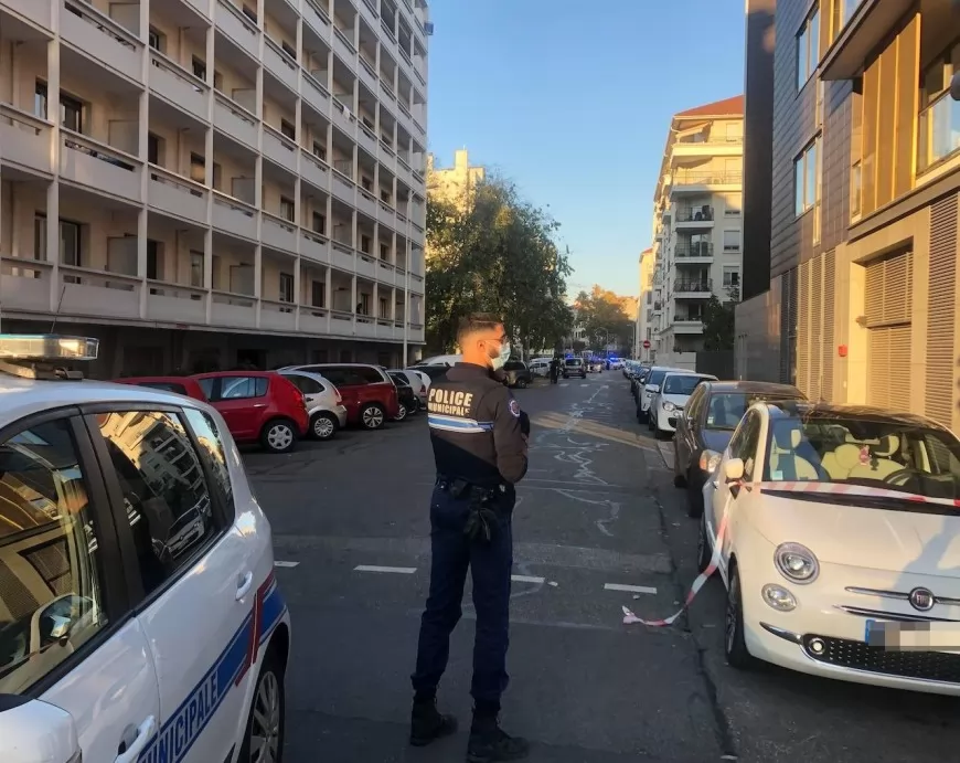Prêtre blessé par balles à Lyon : "Le ministre de l'Intérieur va activer la cellule de crise" annonce Jean Castex