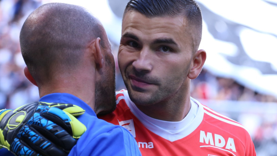 L'OL s'offre le scalp de Dijon et ne lâche pas Lille d'une semelle (0-1) - VIDEO