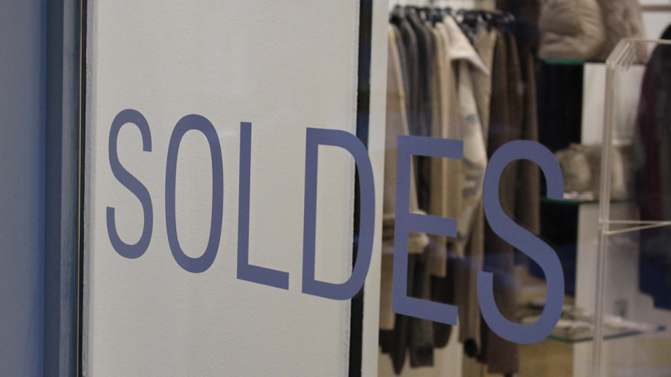Rh&ocirc;ne : les soldes d'hiver prolong&eacute;s jusqu'au 2 mars, pas de r&eacute;ouverture des centres commerciaux