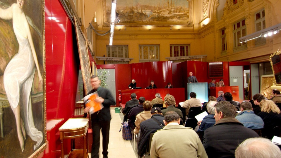 Lyon : des objets nazis retirés d'une vente aux enchères