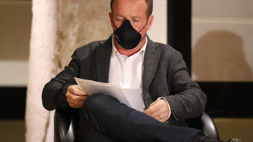 "L’écologie pour nous aussi" : des locataires du quartier Jacques Monod manifestent devant le domicile du maire de Villeurbanne