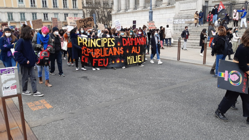 Près de 1500 personnes dans les rues de Lyon ce dimanche à la veille de la journée internationale des droits des femmes