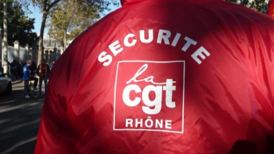 Les salariés de Bayer en grève à Lyon et partout en France