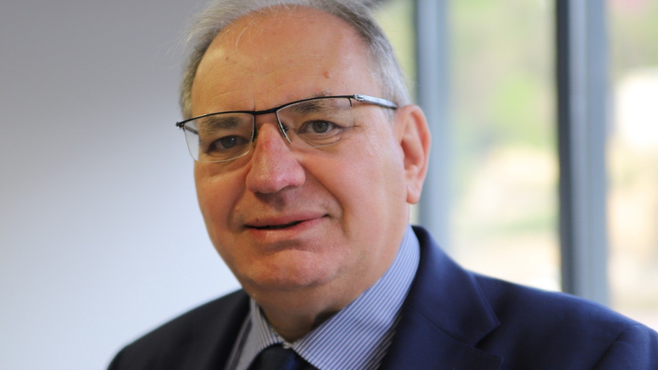 Covid-19 : Bernard Perrut demande à ce que les maires et les députés se fassent vacciner pour montrer l'exemple