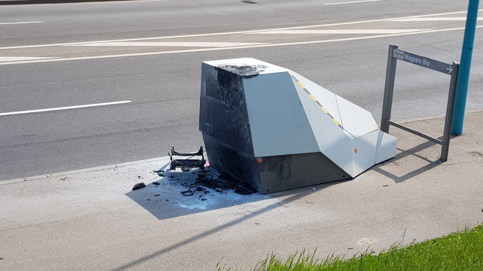 Près de Lyon : un radar incendié trois jours après son installation