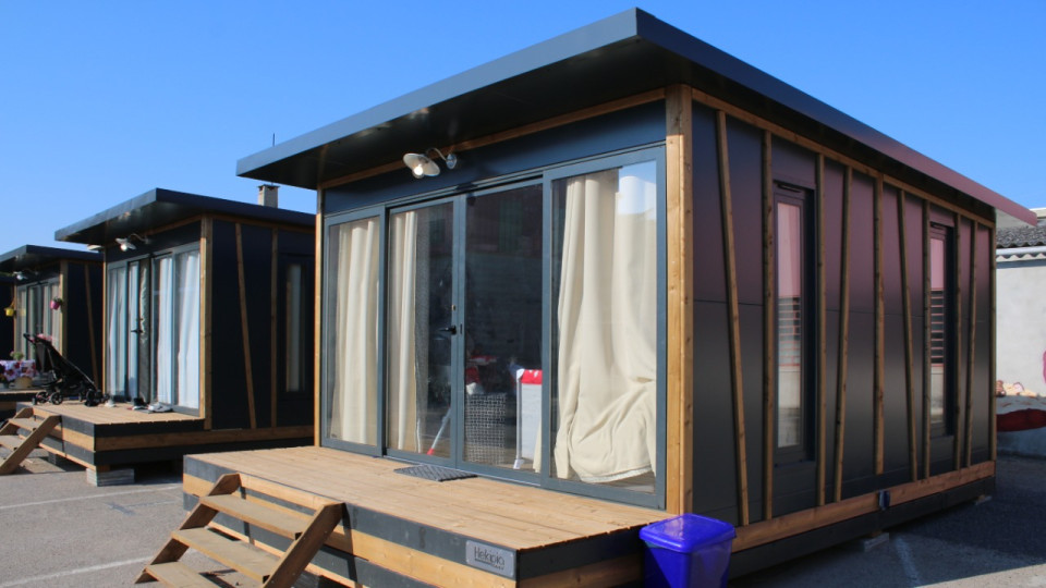 Villeurbanne : des "Tiny house" pour des mères isolées