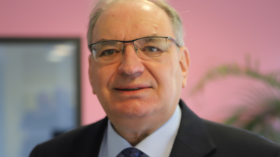 Bernard Perrut : "Faire en sorte que notre système de santé fonctionne autrement"