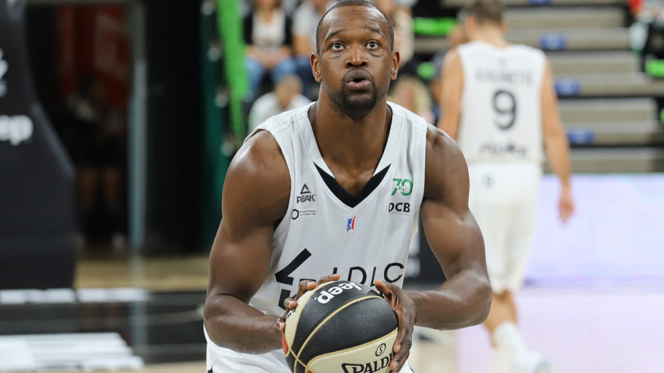 Avant la Coupe de France, l’ASVEL reçoit l’Elan Bearnais en Jeep Elite