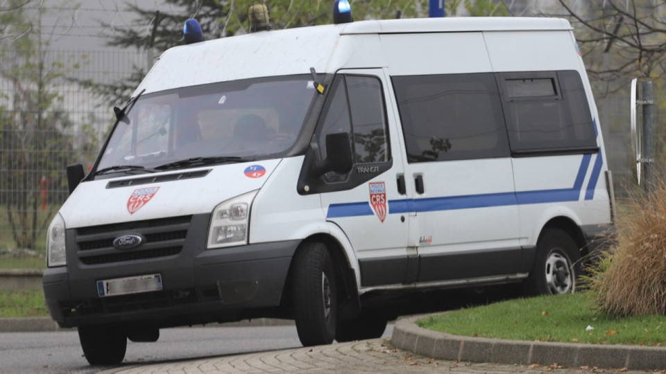 Villeurbanne : contrôlé pour excès de vitesse, il tente de renverser un CRS