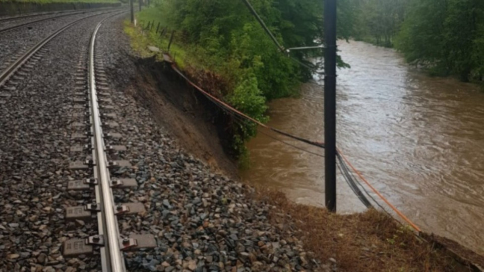 Pas de retour à la normale avant plusieurs semaines sur la ligne TER entre Lyon et Saint-Etienne