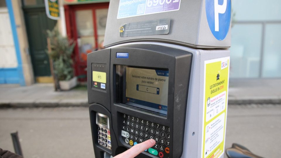 Lyon : bientôt des caméras pour lire les plaques des véhicules qui ne payent pas leur stationnement