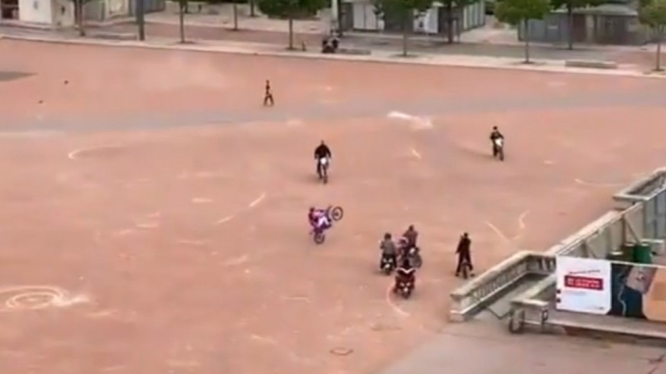 Lyon : deux jeunes interpellés après des rodéos place Bellecour