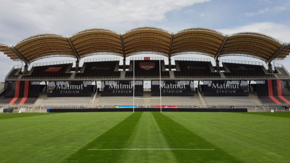 LOU Rugby : une pelouse synthétique pour le mythique stade de Gerland