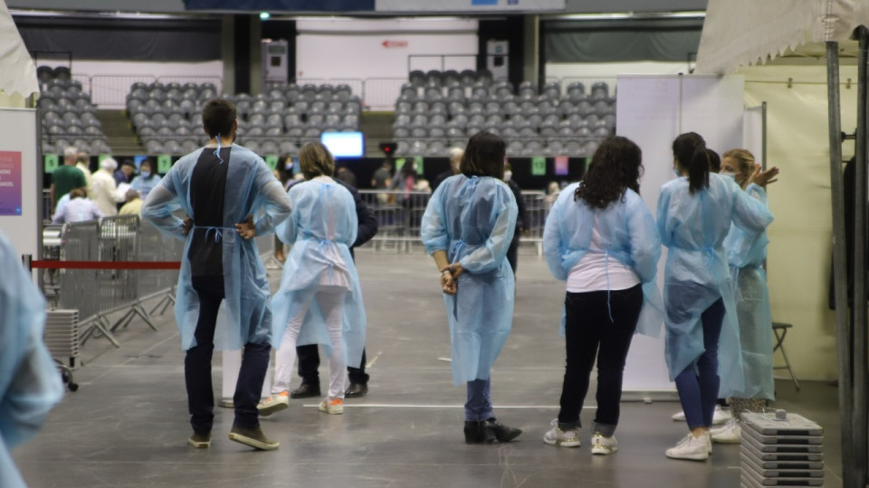Covid-19 : réorganisation du palais des sports de Gerland à Lyon pour 100% de vaccination cet été