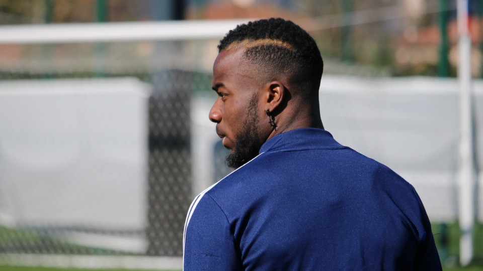 Maxwel Cornet prêt à retrouver Lucas Tousart en Allemagne ?