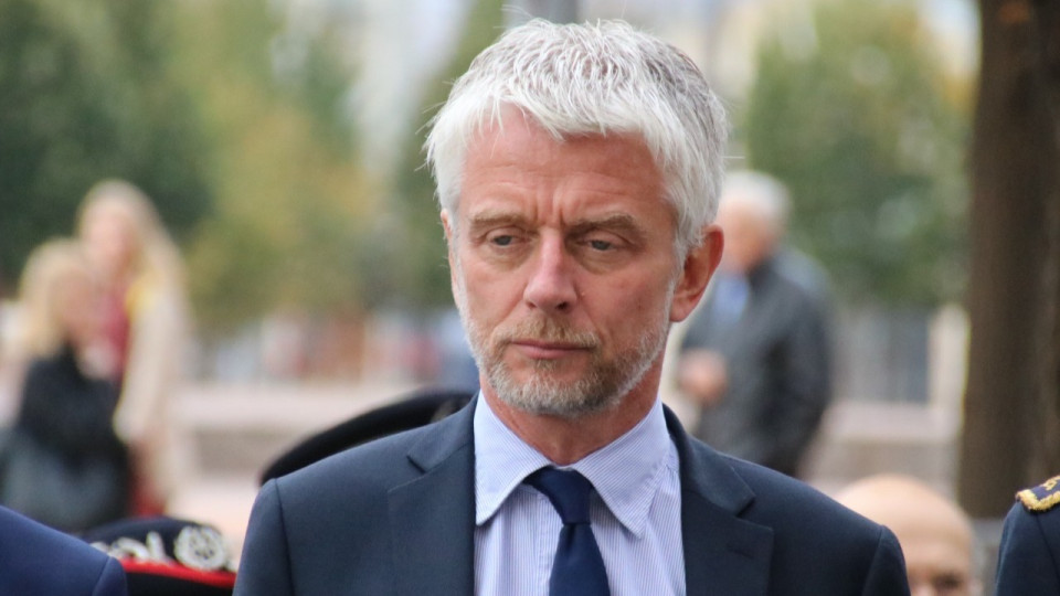 L'extension du pass sanitaire se fait "au détriment des plus défavorisés" selon le député Hubert Julien-Laferrière