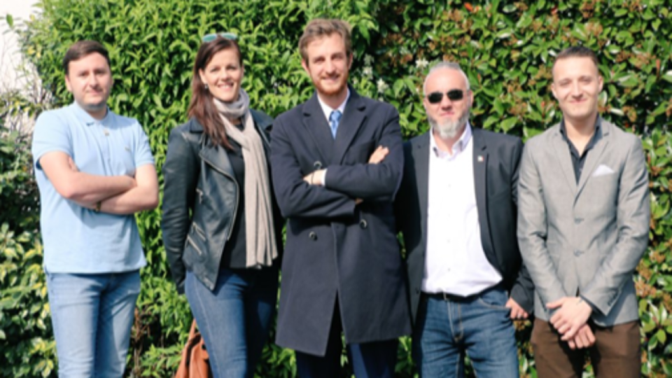 Régionales : un candidat de la liste d'Andréa Kotarac (RN) épinglé pour des tweets racistes et néonazis