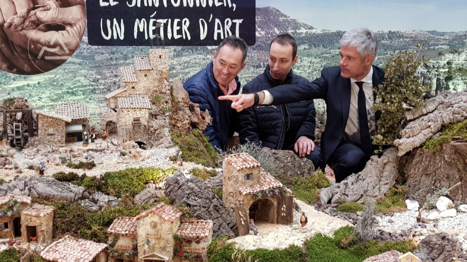 Crèches installées à l'Hôtel de Région à Lyon : Laurent Wauquiez gagne aussi en appel