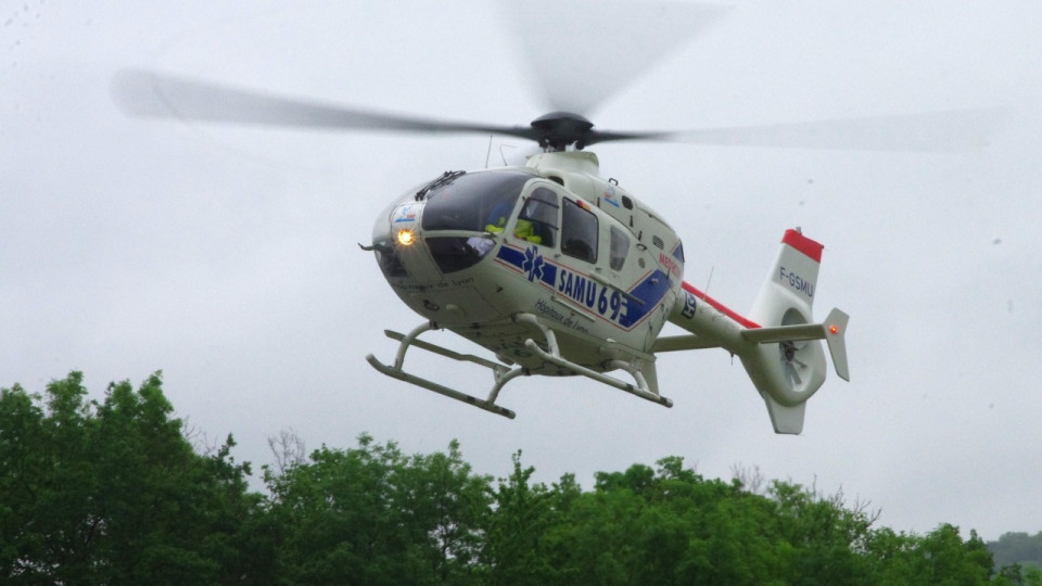 Une motarde grièvement blessée héliportée à Lyon après un accident