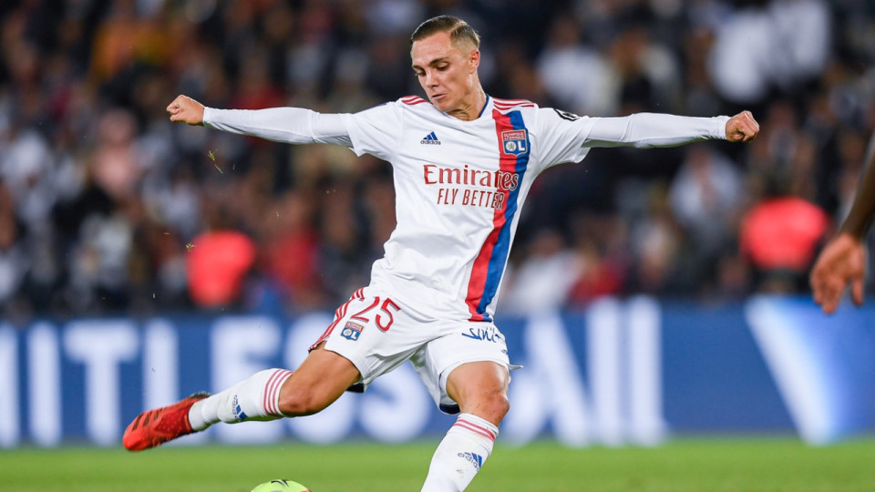 Grâce à un pénalty plus que discutable, le PSG arrache la victoire face à l’OL - VIDEO