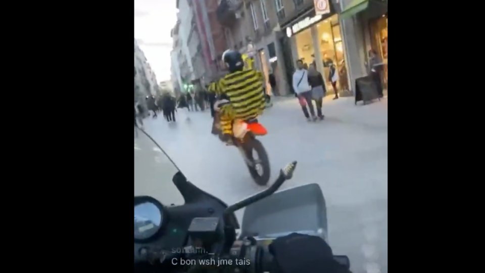 Lyon : les Daltons en rodéo au milieu de la foule de la Presqu’île ce vendredi après-midi - VIDEOS