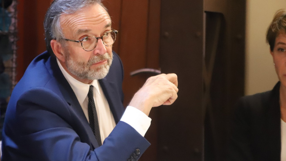 Interrogé sur Pétain et l’armistice, le sénateur Etienne Blanc accusé de révisionnisme à Lyon