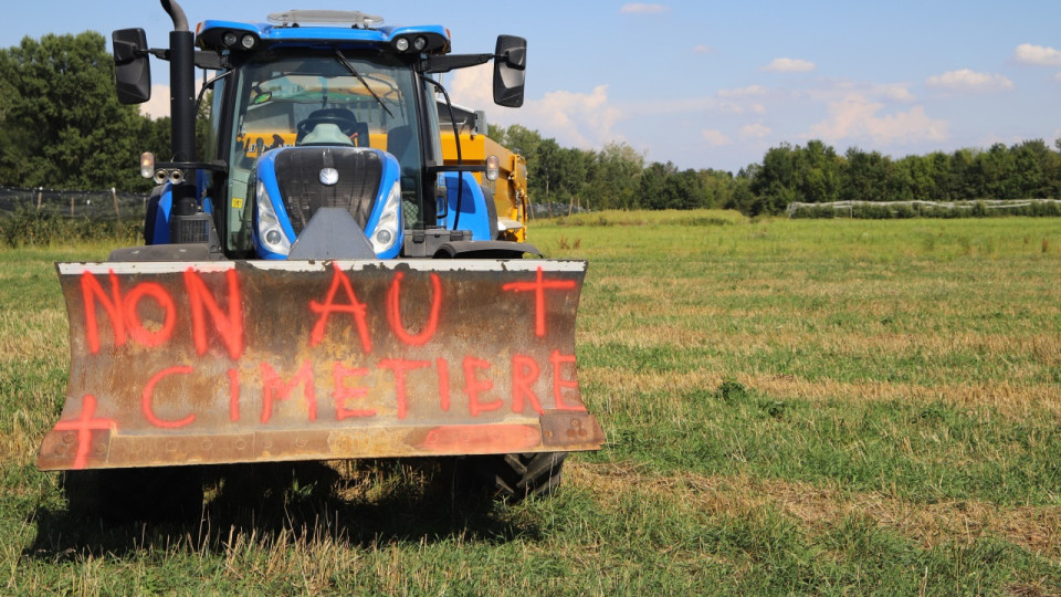 Cimetière de Charly : la Métropole de Lyon revient en arrière et va aussi étudier d'autres sites