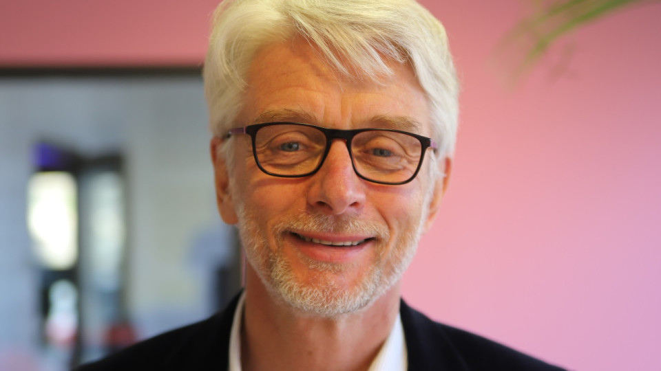 Le député du Rhône Hubert Julien-Laferrière regrette une COP26 "pour (presque) rien"