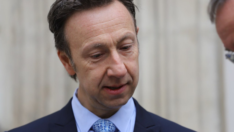 Stéphane Bern quitte Paris sans ses meubles… vendus aux enchères !