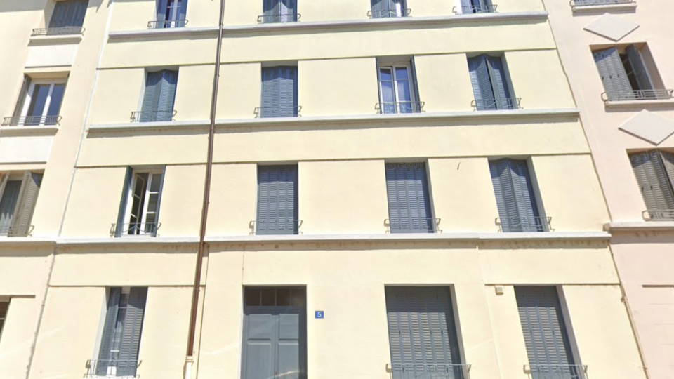 Lyon : les pompiers éteignent un incendie d’appartement dans le 8e arrondissement