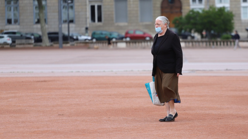 Port du masque en extérieur, enfants, vaccin : ce que vous avez peut-être loupé pendant les vacances