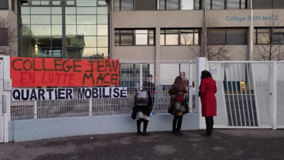 Collège de Villeurbanne réquisitionné par Jamais sans Toit : "On demande simplement aux pouvoirs publics de respecter la loi"