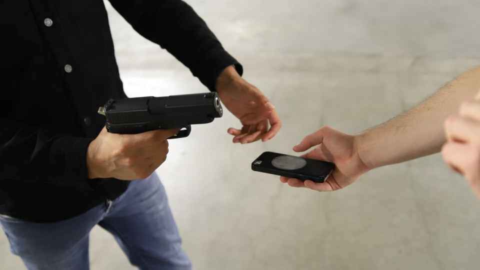 Lyon : ils veulent acheter une moto en ligne et finissent séquestrés dans un parking