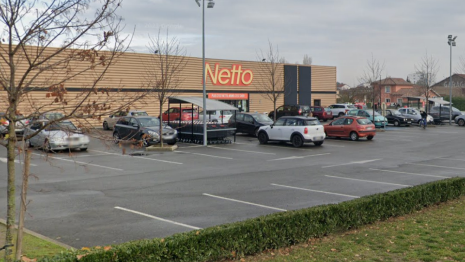 Pr&egrave;s de Lyon : surprise en train de voler neuf bouteilles d&rsquo;alcool, elle jure avoir voulu les offrir &agrave; des SDF