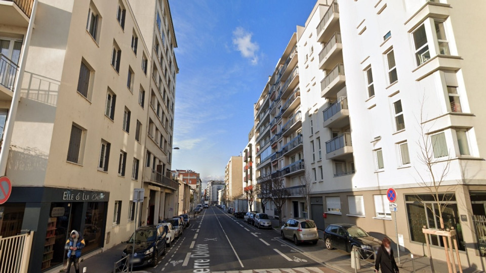 Lyon : il tire des balles à blanc en bas de l’immeuble de sa petite amie