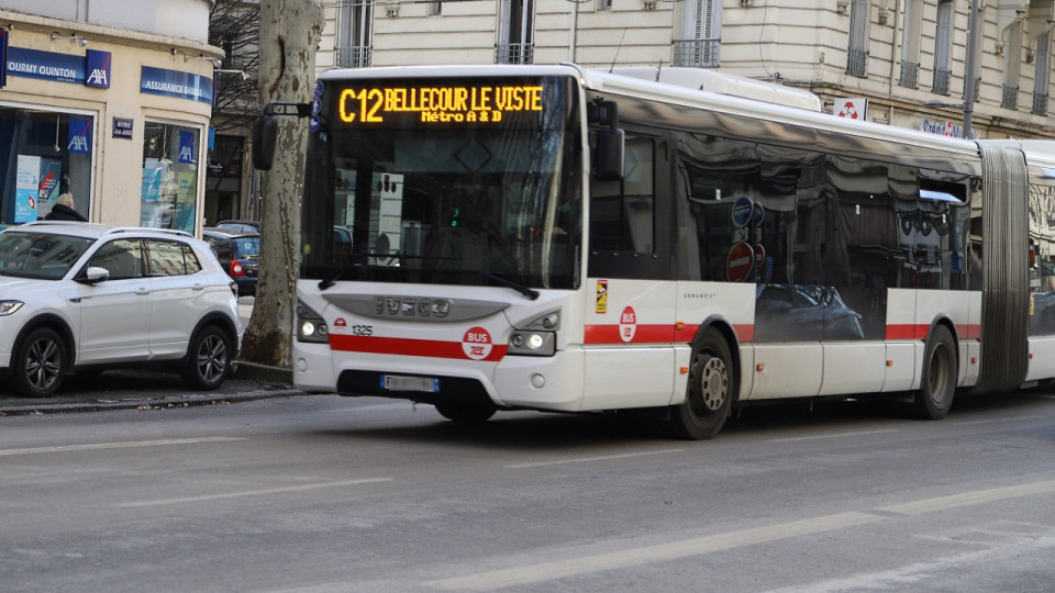 Lyon : des insoumis réclament une régie publique pour les TCL