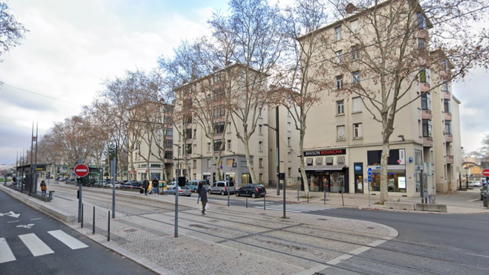 "Pas assez de coiffeur mixte, trop de boucheries hallal" aux Etats-Unis : le maire du 8e veut diversifier l'offre