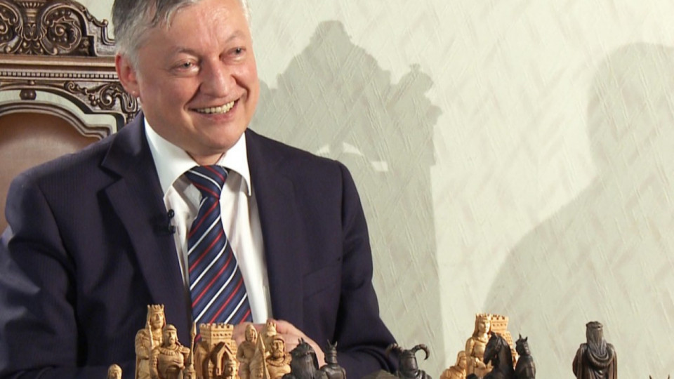 Guerre en Ukraine : Lyon Olympique Echecs obligé d’annuler son invitation à Anatoli Karpov